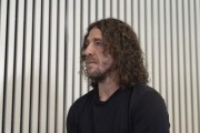 牛八体育app下载-普约尔：巴斯托尼是非常优秀的后卫，但巴萨需考虑交易的可行性
